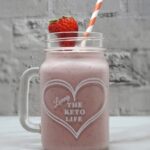 Strawberry Cheesecake Smoothie | Low-Carb Keto